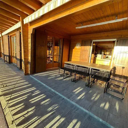 Chalet Grand Avec Piscine Exterieure Ollon